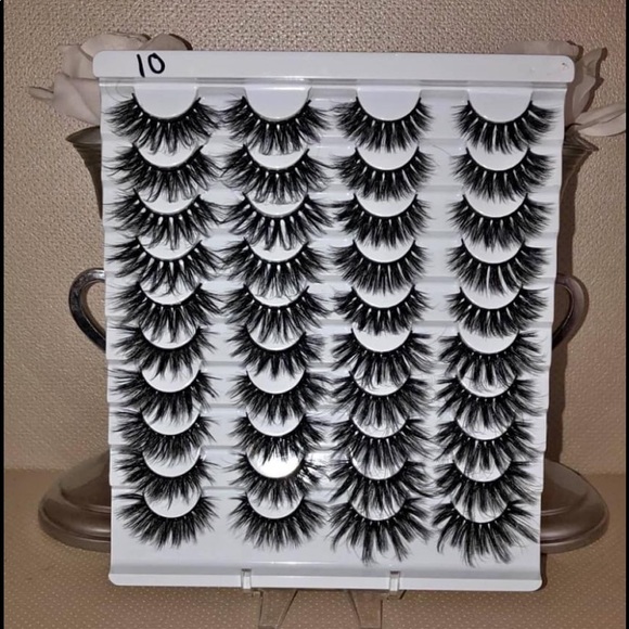Other - MINK LASH SET OF 20